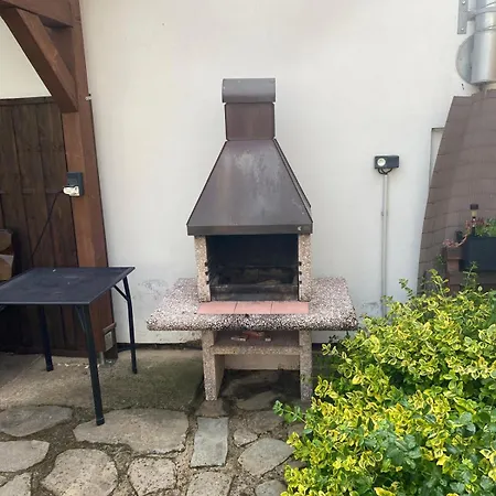 Διαμέρισμα Retreat With Private Koi Garden *